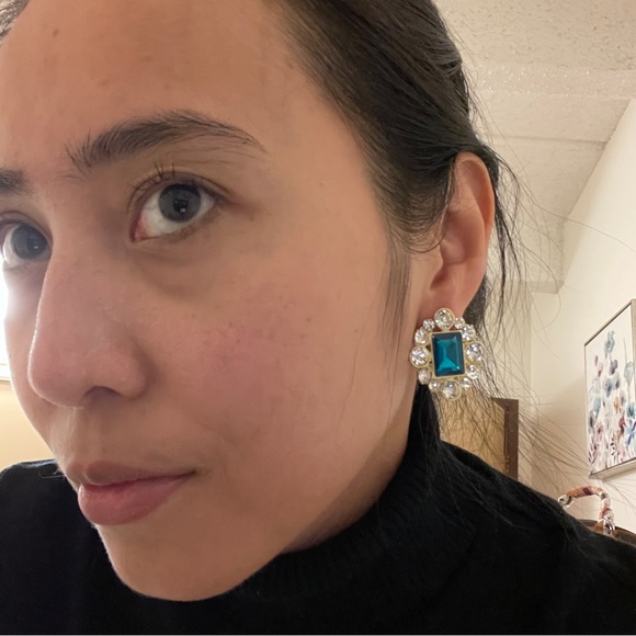 New Cara Blue Jewel Statement Stud Earrings - Picture 4 of 5
